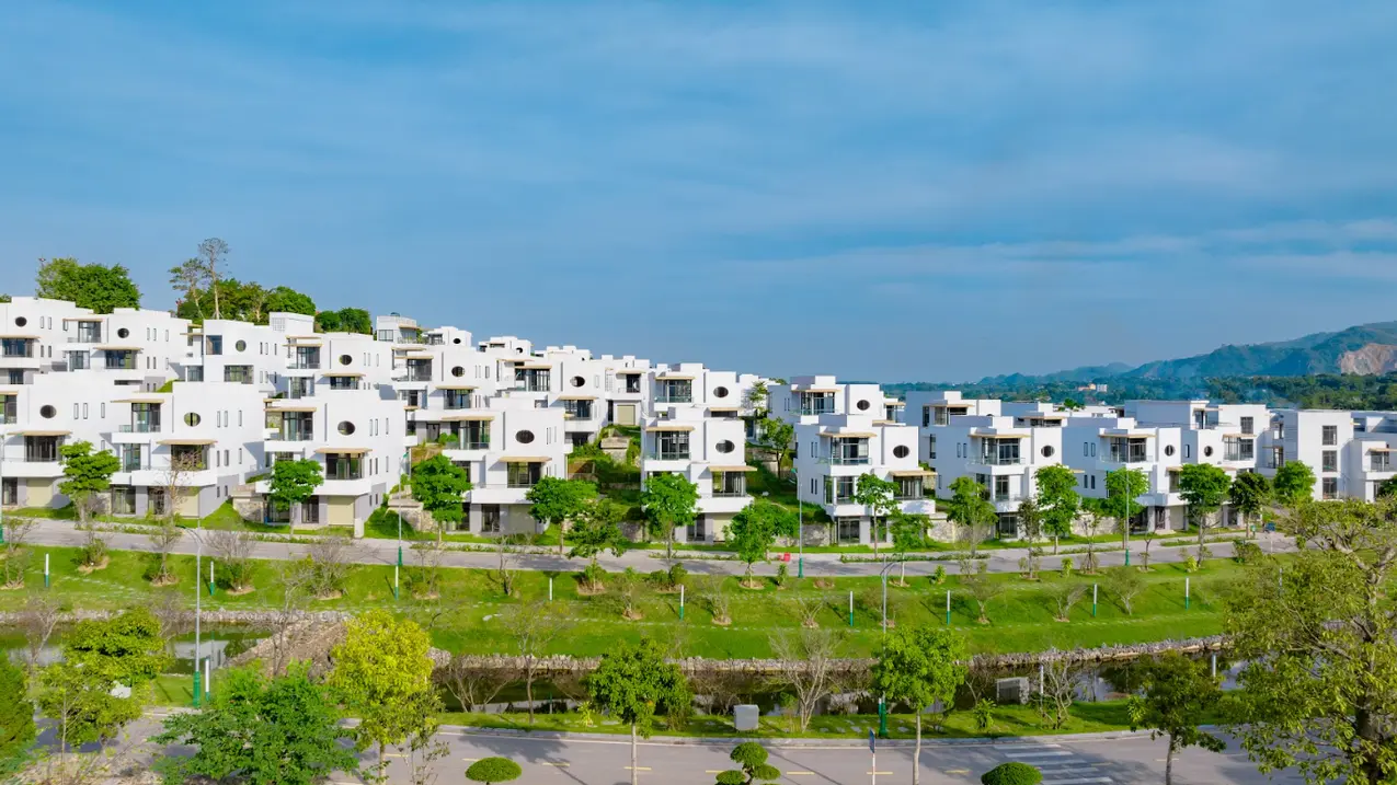 Bán biệt thự liền kề diện tích 273m2 tại Hòa Bình, Lương Sơn, cơ hội nghỉ dưỡng tuyệt vời