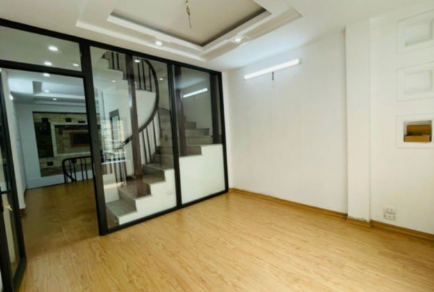 Bán nhà riêng 4 tầng 60m2 đường Tân Kỳ Tân Quý quận Tân Phú gần Aeon Mall