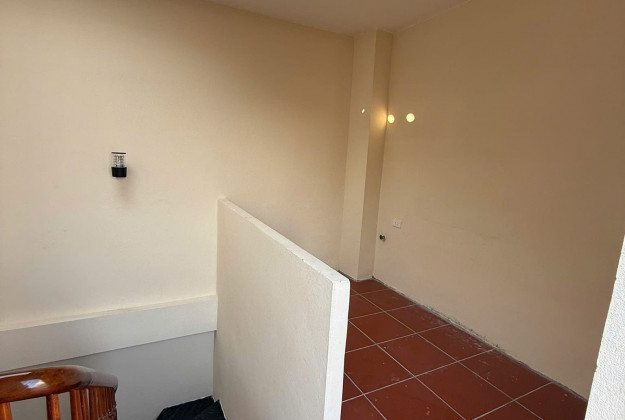 Bán nhà riêng 70m2 Hoàng Hoa Thám, Ba Đình, Hà Nội, 5 tầng, giá 12 tỷ