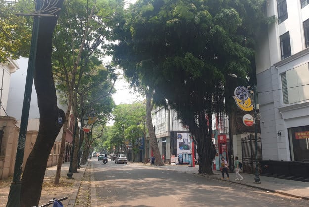 Bán nhà mặt phố 330m2 Tràng Thi, quận Hoàn Kiếm - Vị trí kinh doanh đắc địa