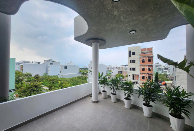 Bán nhà góc 2 mặt tiền Hoàng Hoa Thám, Nguyễn Minh Hoàng, 160m2, giá 26.5 tỷ
