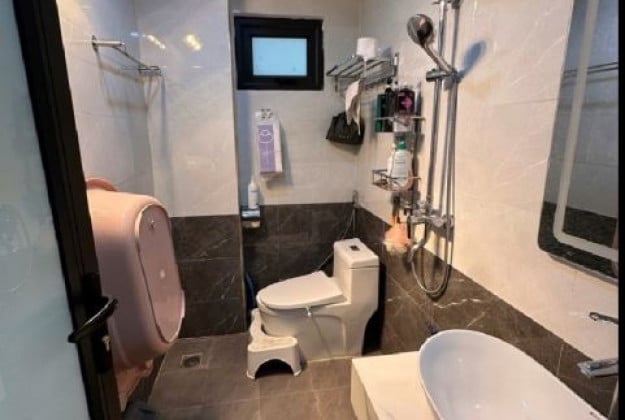 Bán căn hộ chung cư mini đường Láng, 9 phòng , sát phố, 42m²