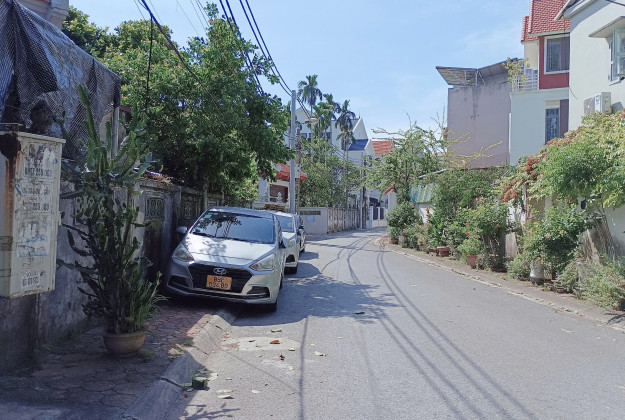 Nhà mặt tiền gần QL13 phường Hiệp Thành, gần công an TP Thủ Dầu Một; Sẵn 2 PN, vị trí tiện KD