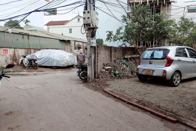 Bán đất 55m2 ngã 3 Thạch Bàn Long Biên ô tô vào tận nơi