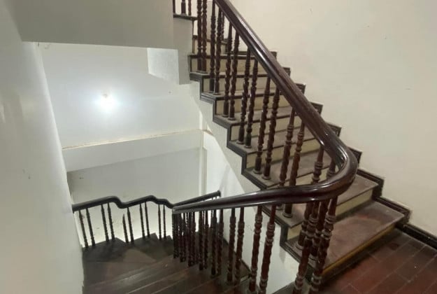 Tòa nhà mới MT ngay Điện Biên Phủ. DT: 270m2 - hầm 7 tầng, HĐT khủng 334tr/th giá 100 tỷ còn 85 tỷ