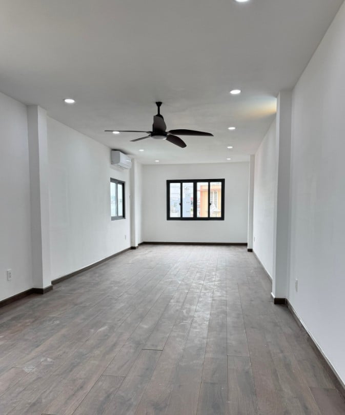 Cho thuê nhà riêng 72m2 mặt tiền Hoàng Văn Thụ, Phú Nhuận, an ninh tốt