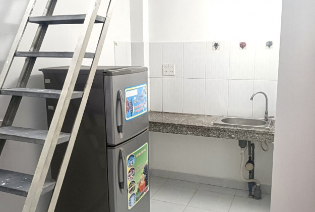 Phòng có gác 40m2, cửa sổ, gần ĐH Hutech, GTVT, ngay ngã tư Hàng Xanh🌿