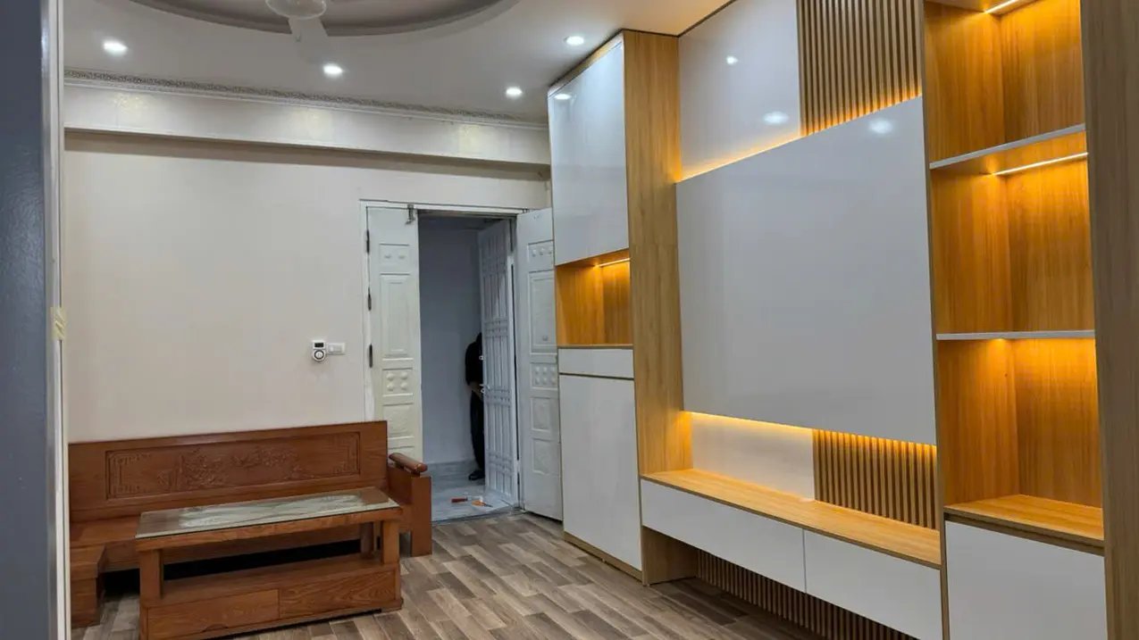 Bán căn hộ chung cư 100m² phố Giảng Võ, Ba Đình, full nội thất tiện nghi