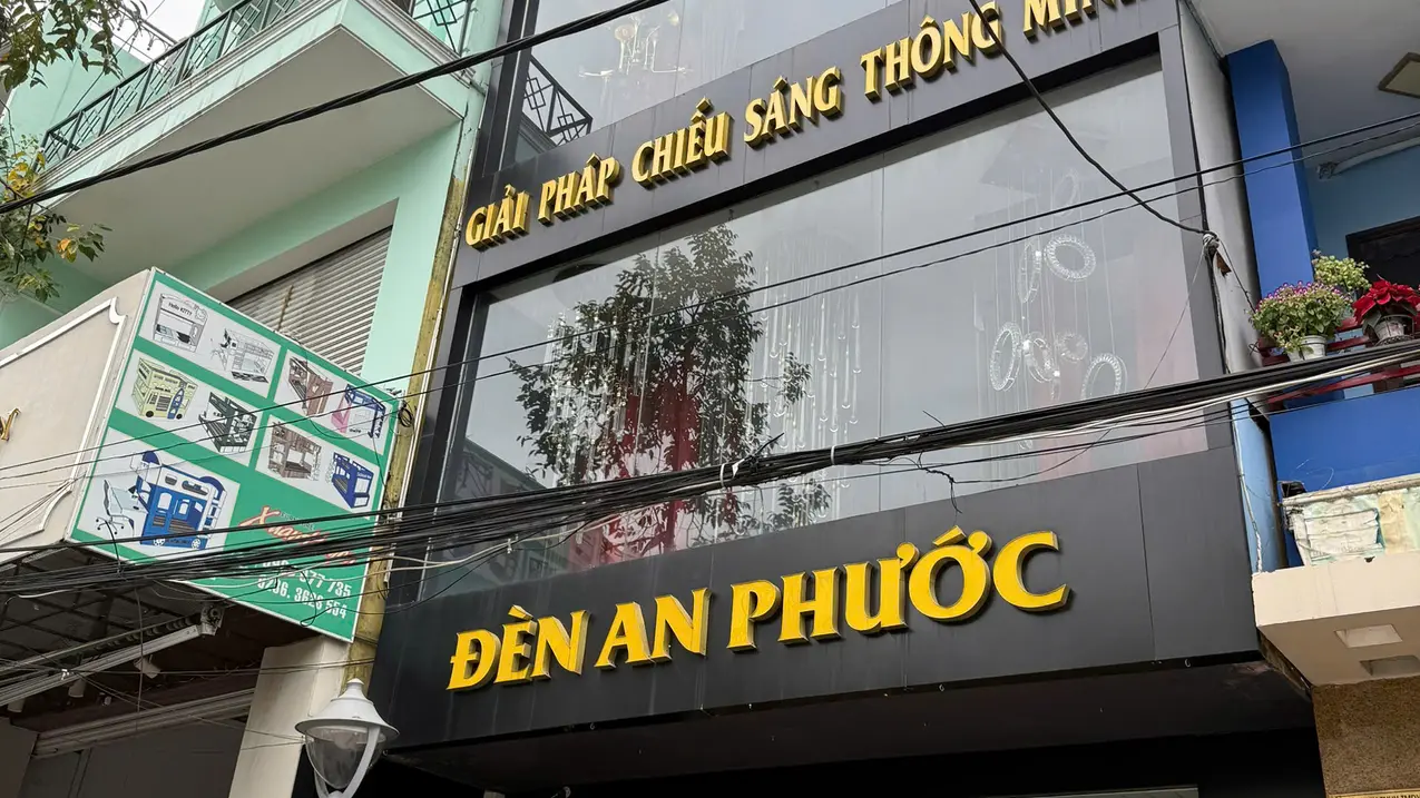 Bán nhà riêng 97m2 mặt tiền Núi Thành, Hải Châu, Đà Nẵng, kinh doanh sầm uất