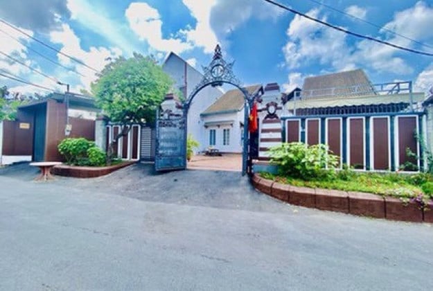 Bán biệt thự liền kề 865m2 đường 179, Quận 9 giá chỉ 40 tỷ