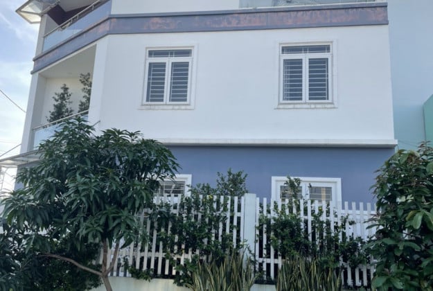 Bán nhà biệt thự liền kề 220m2 tại Lái Thiêu, Thuận An Bình Dương, thiết kế hiện đại