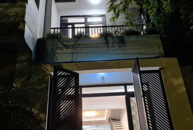 Bán nhà mặt phố 70m2 Hoàng Văn Thái TP Thái Bình kinh doanh sầm uất