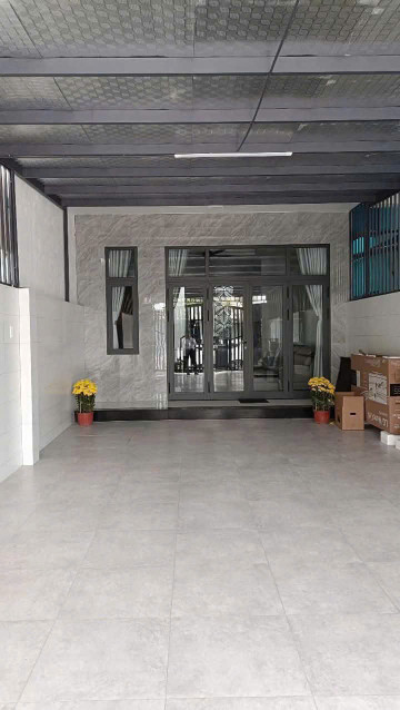 Cho thuê nhà riêng 5x30m tại đường D9, Phú Tân, Thủ Dầu Một, nội thất đầy đủ