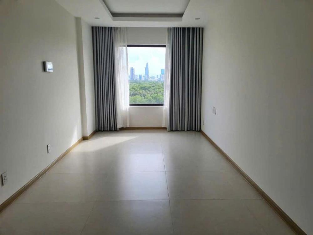Bán nhà mặt tiền 4m x 8m tại đường Tân Phước, Tân Bình, cho thuê 25 triệu/tháng