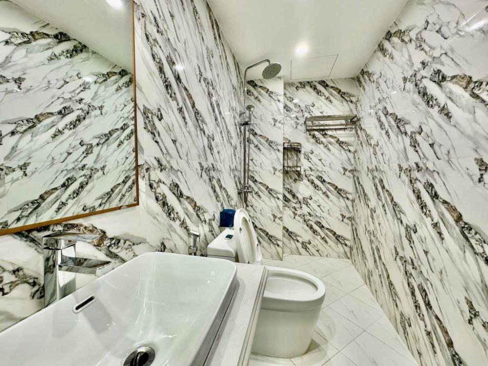 Bán Gấp Nhà 4 TẦNG, 120m2, Đường 10m Khu VIP Bên Sông Hiệp Bình Chánh, Thủ Đức, Chỉ 15 tỷ nhỉnh