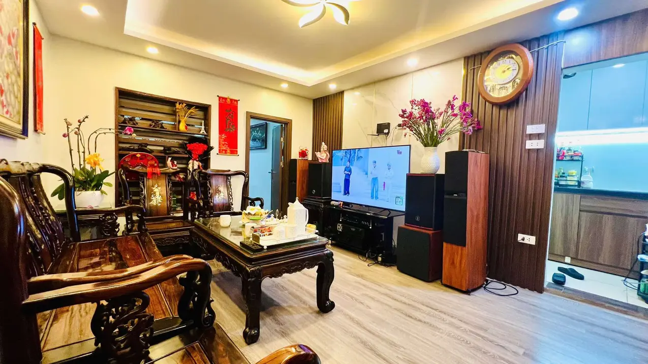 Tầng 2 tt Thành Công  105m2, 3pn, mới đẹp thoáng, 4.8 tỷ