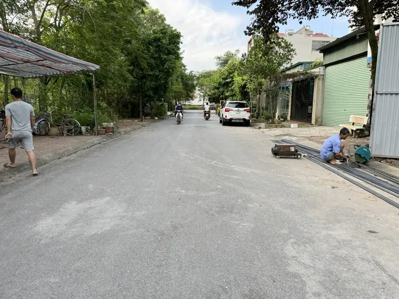Cần bán 100m2 nhà thô 4,5 tầng tại kđt 31ha Trâu Quỳ, Gia Lâm thiết kế đầy đủ công năng, giá tốt