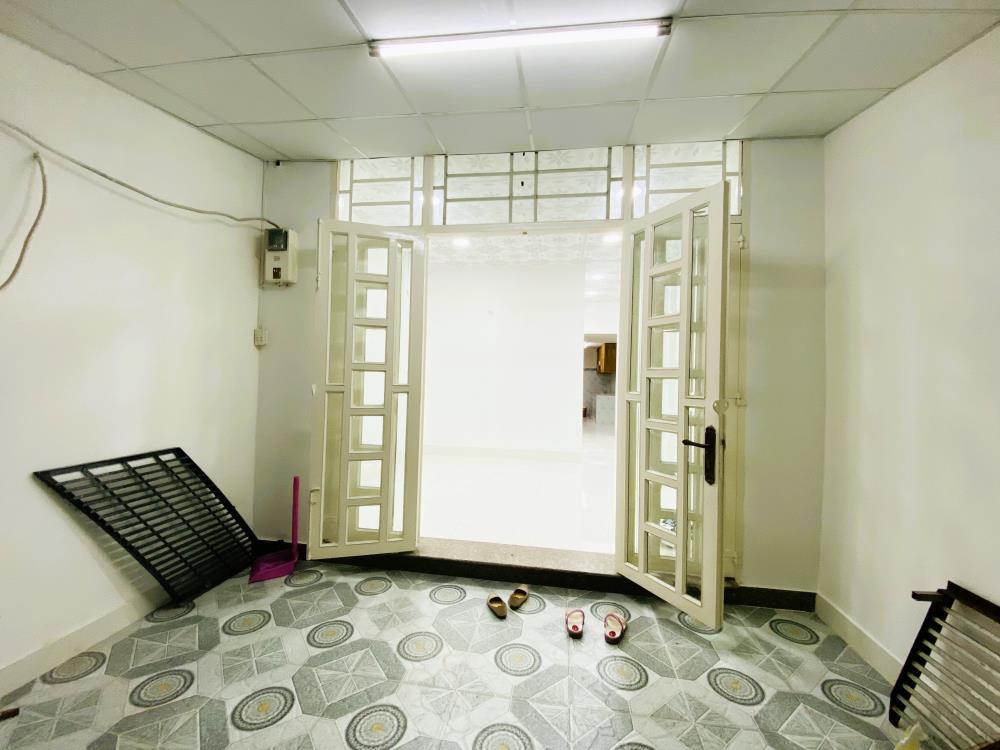 Bán nhà riêng 55m2 phường Trường Thọ Thủ Đức giá 3,5 tỷ sổ hồng chính chủ
