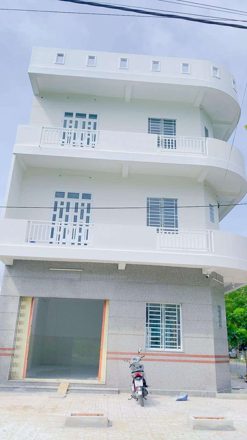 Cho thuê văn phòng 430 m2 phường Phú Thứ quận Cái Răng Cần Thơ sân rộng
