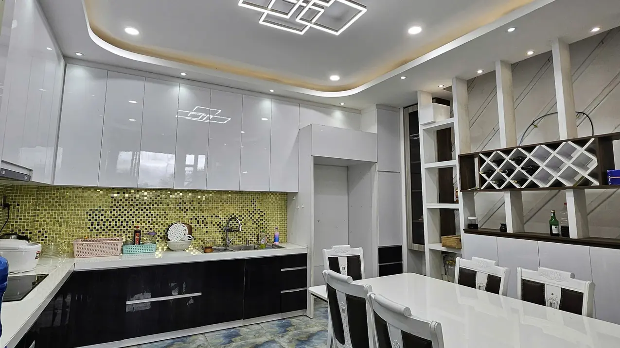 Cho thuê nhà 4 tầng đường ô tô Vĩnh Hiệp Nha Trang 90m2 đầy đủ tiện nghi