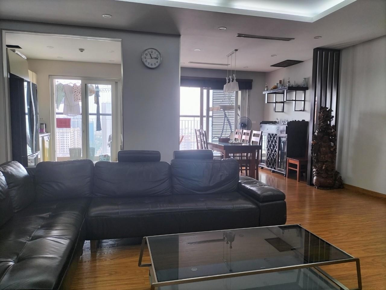 Bán căn hộ chung cư Luxury Park Views 113m2 đường Dương Đình Nghệ quận Cầu Giấy giá tốt