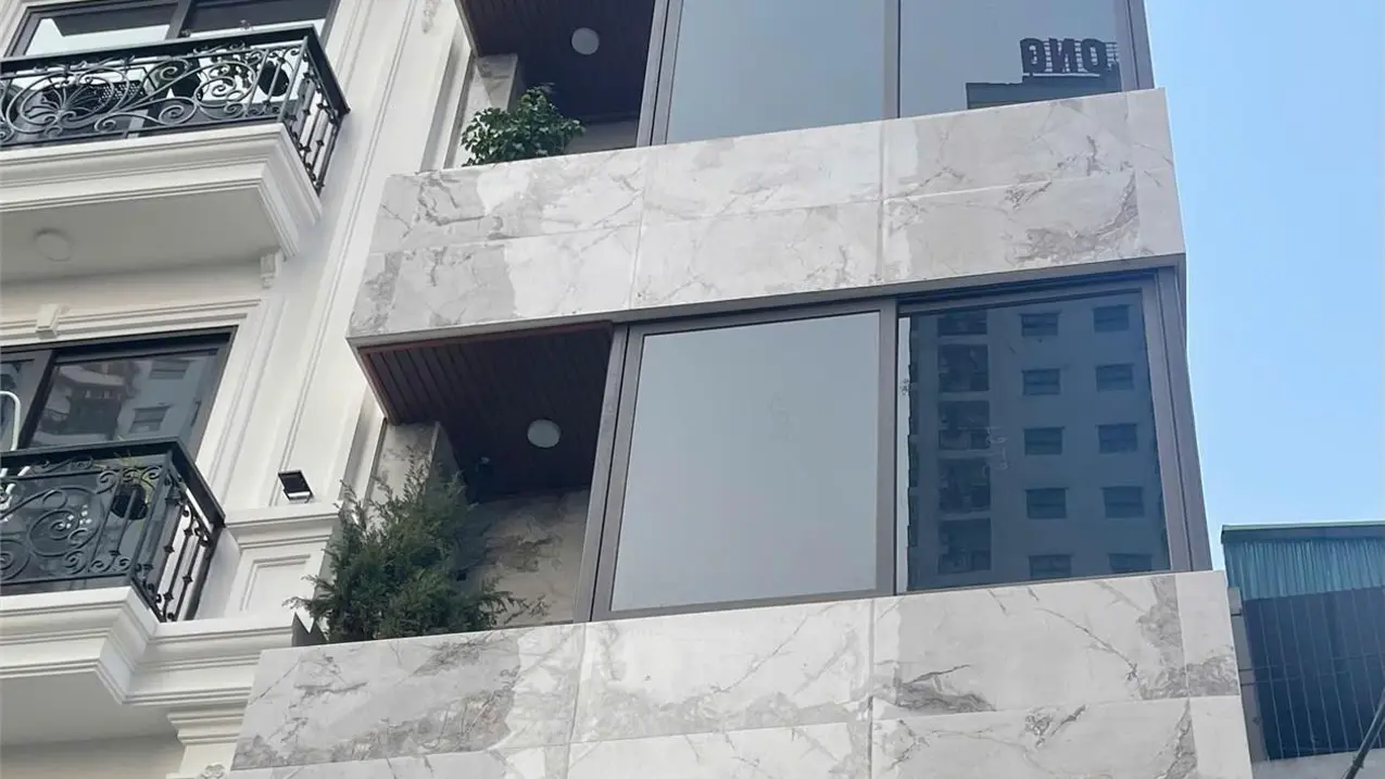 Bán nhà riêng 43m² đường 1 Phúc Lợi Long Biên thang máy giá 11,800,000,000 VNĐ