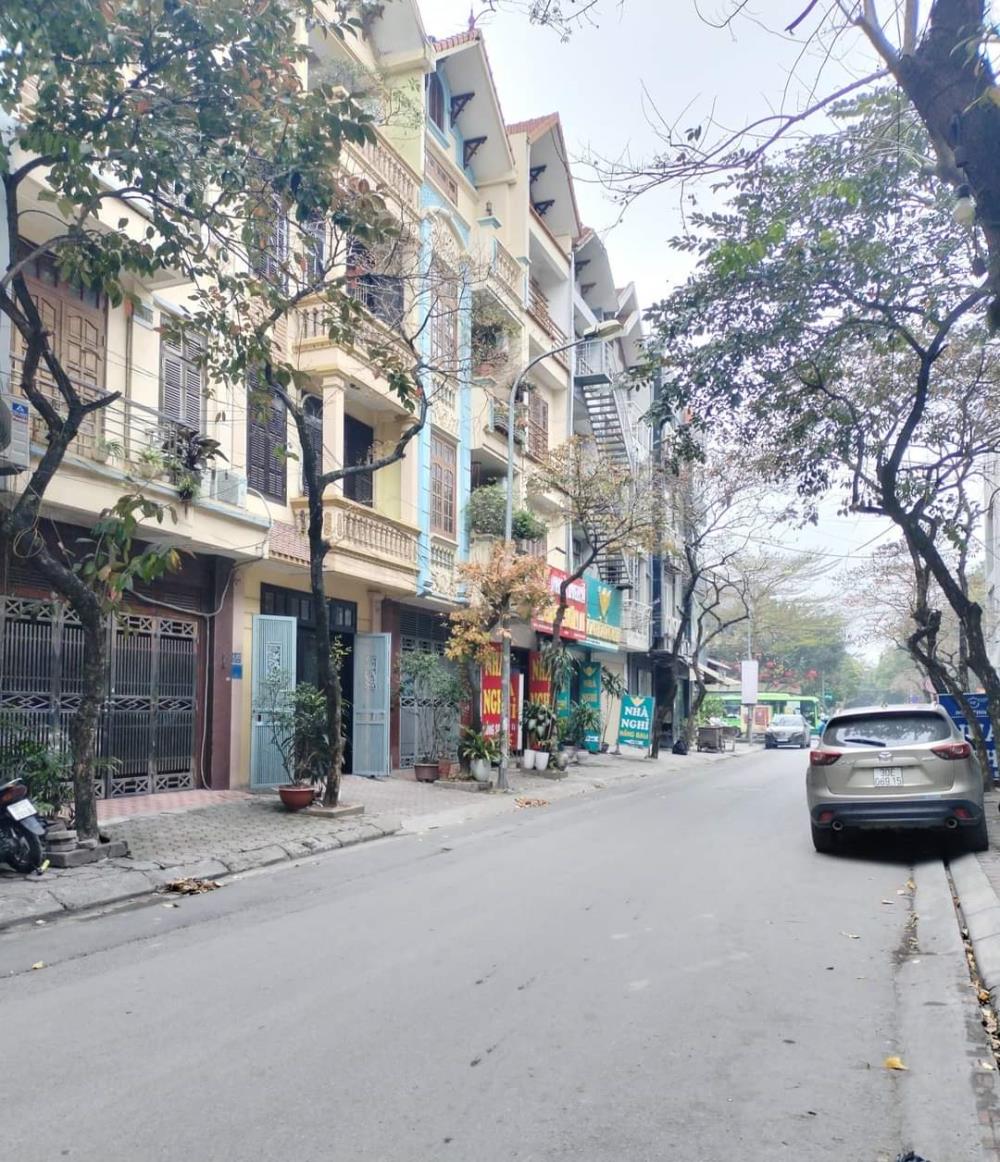 Bán nhà riêng 3 tầng 105m2 mặt phố Vĩnh Hưng, Hoàng Mai, Hà Nội, kinh doanh sầm uất
