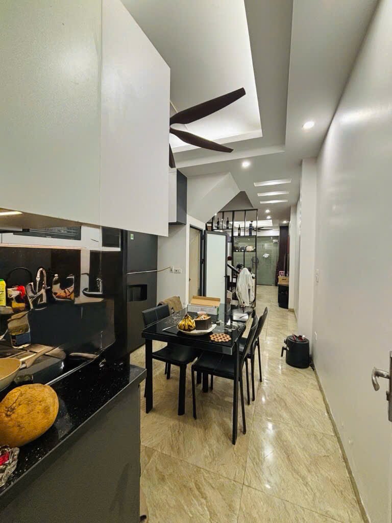 Bán nhà riêng 42m2 x 5 tầng Phường Cống Vị Quận Ba Đình Hà Nội ô tô để vào