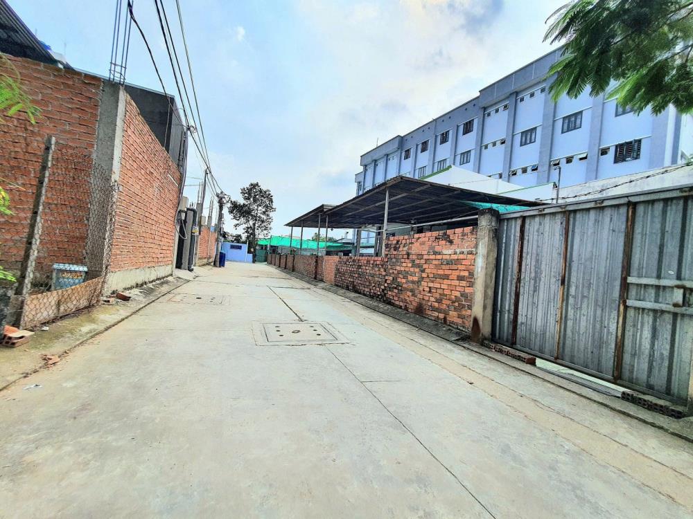 Bán đất tặng nhà 115m2 mặt tiền đường số 25 Bình Trưng Đông Thủ Đức