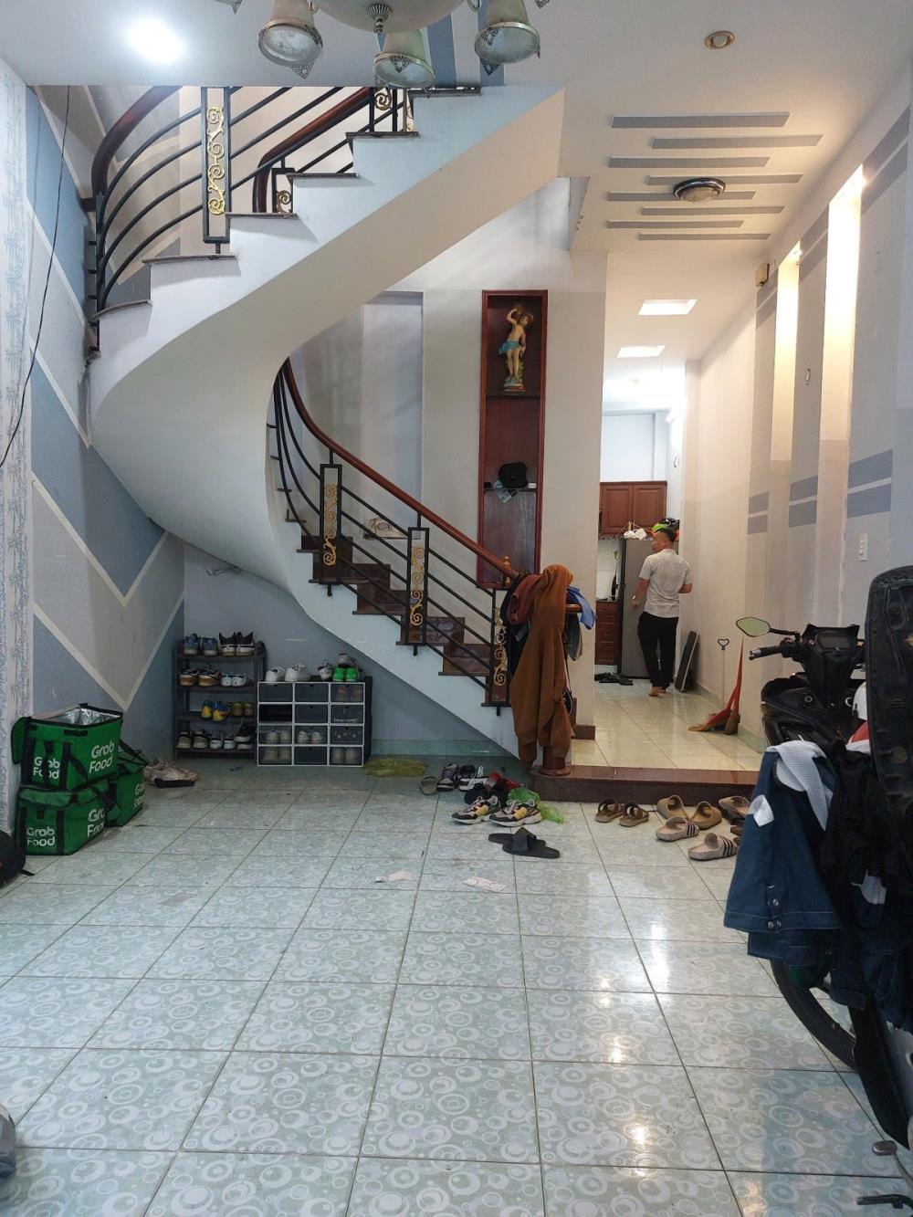 Bán nhà riêng 72m2 đường số 18 Nguyễn Duy Trinh Thủ Đức tiện di chuyển