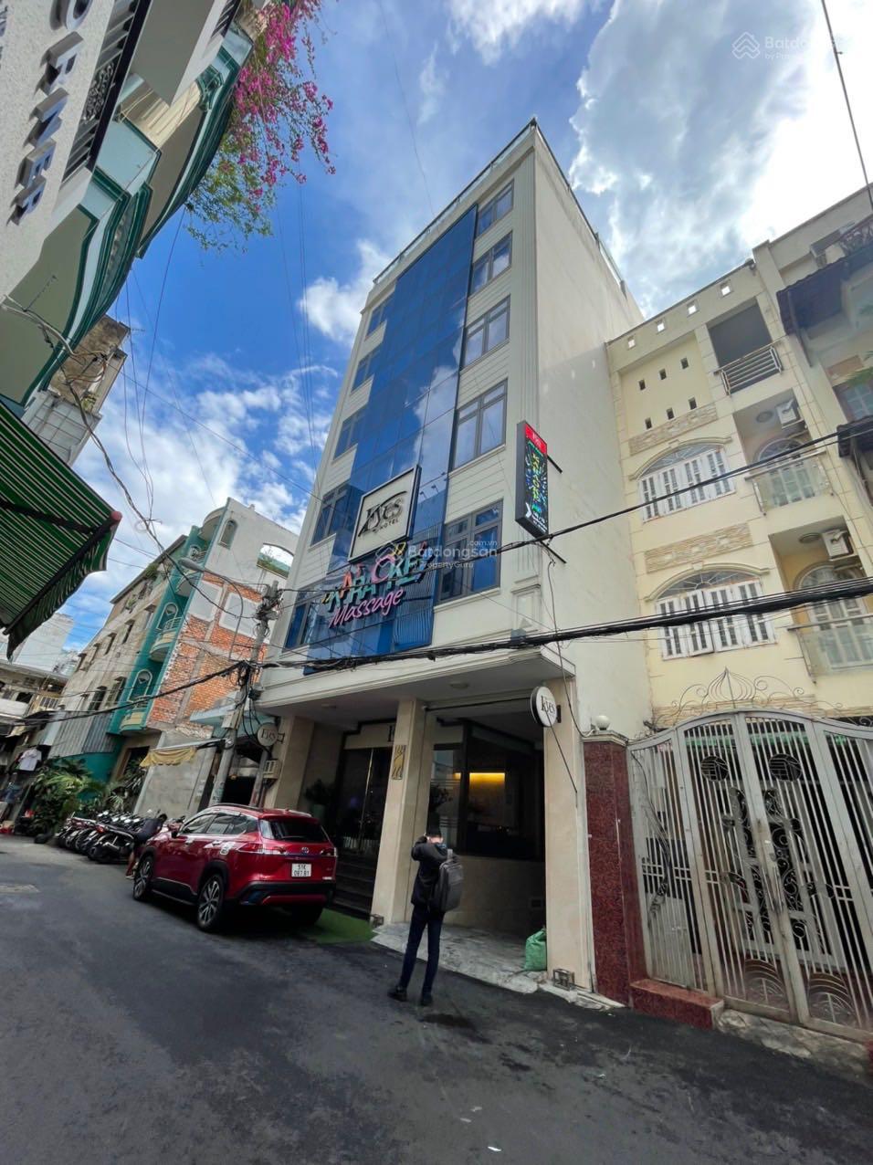 Bán nhà phố thương mại 190m2 165 Nguyễn Thái Bình, Quận 1 có hợp đồng cho thuê 300 triệu/th