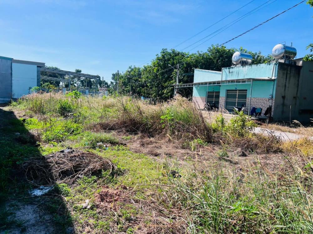 Bán đất 1.000m2 mặt tiền đường ĐT xã Thanh Phú thị xã Bình Long tiện ích gần chợ và trường học
