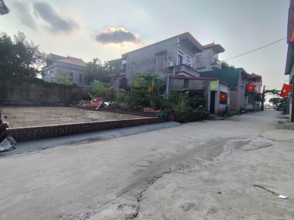 Bán đất kinh doanh 93m2 đường Yên xã Xuân Nộn huyện Đông Anh ô tô tránh
