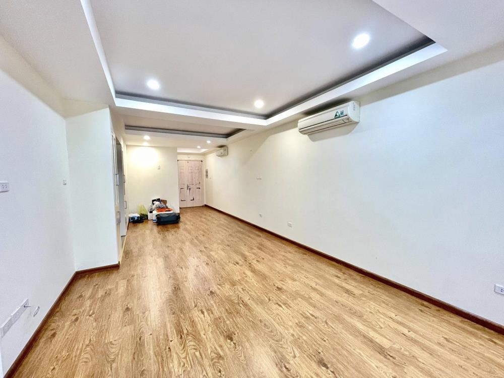 Bán căn hộ chung cư 117m2 phường Mỹ Đình 1, quận Nam Từ Liêm, nội thất cao cấp