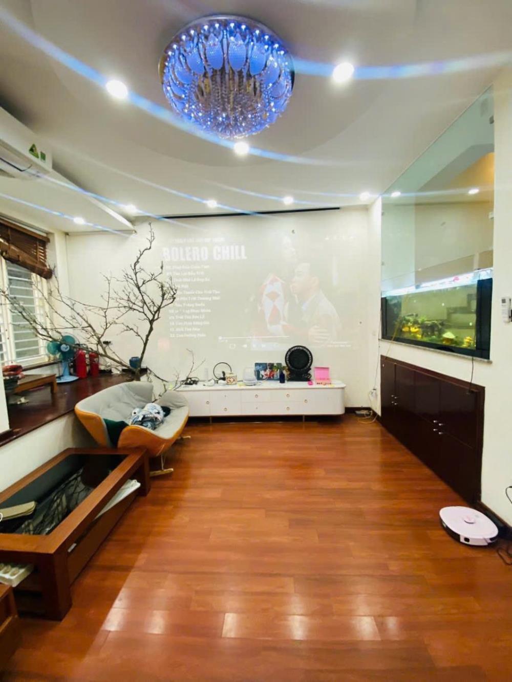Bán nhà khu vip Độc Lập và Tân Hương, Quận Tân Phú, 4.5x12m, 2 lầu, sân thượng, giá 7.2 tỷ