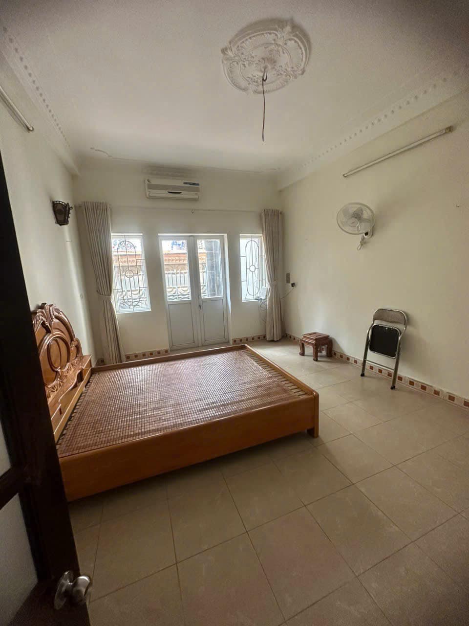 Bán nhà riêng 55m2 phường Bưởi, quận Tây Hồ, giá 8,8 tỷ, dân xây kiên cố