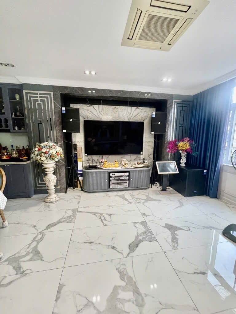 Bán nhà riêng 60m2 Lê Văn Sỹ, Phú Nhuận, nhà đẹp 4 tầng xe hơi vào tận nơi