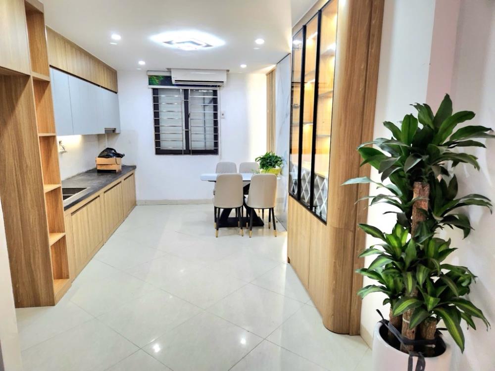 Bán nhà riêng 34m2 phố Bằng Liệt, quận Hoàng Mai, ô tô 10m, nội thất đầy đủ