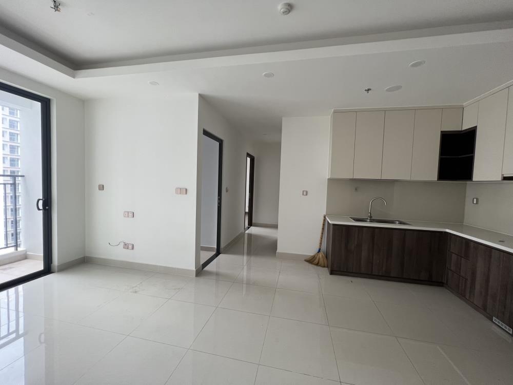 Bán căn hộ Rose Town Ngọc Hồi 2PN , giá thỏa thuận, 71m2, đầy đủ nội thất