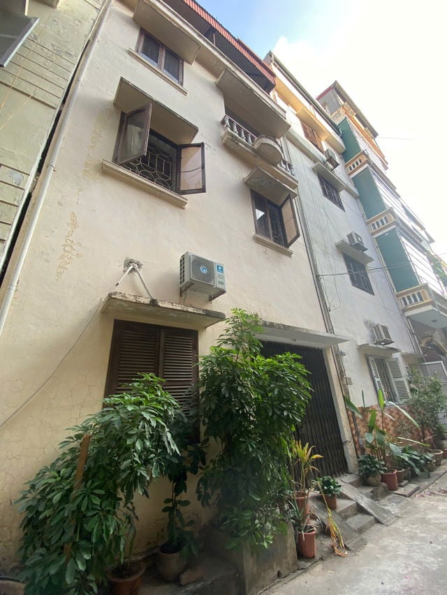 Bán nhà riêng 136 m2 Trần Đại Nghĩa, Quận Hai Bà Trưng, nhà 3 tầng chính chủ