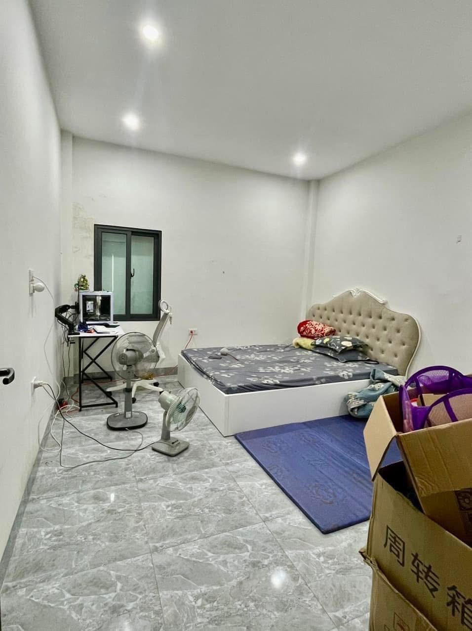 Bán nhà riêng 57m2 Đường Trần Cung, Phường Cổ Nhuế 1, Quận Bắc Từ Liêm, kinh doanh tốt, ô tô đỗ cửa