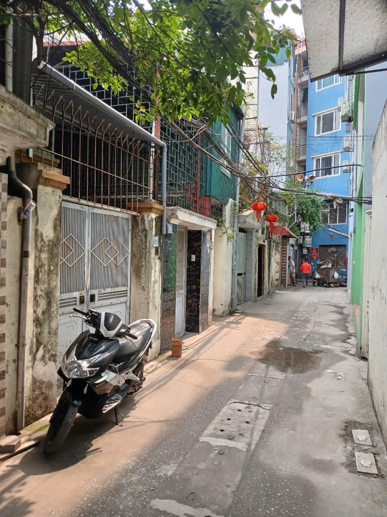 Bán nhà 2.5 tầng 63m2 Triều Khúc Thanh Xuân tiện kinh doanh cho thuê
