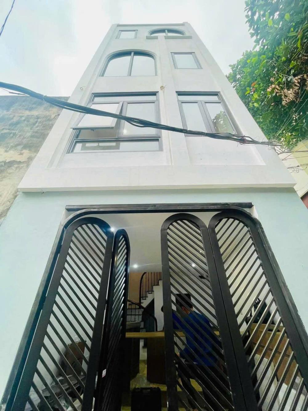 Bán nhà Tư Đình, Long Biên 85m2* 5T 15.6 tỷ. Phân lô, A38 quân đội, oto tránh