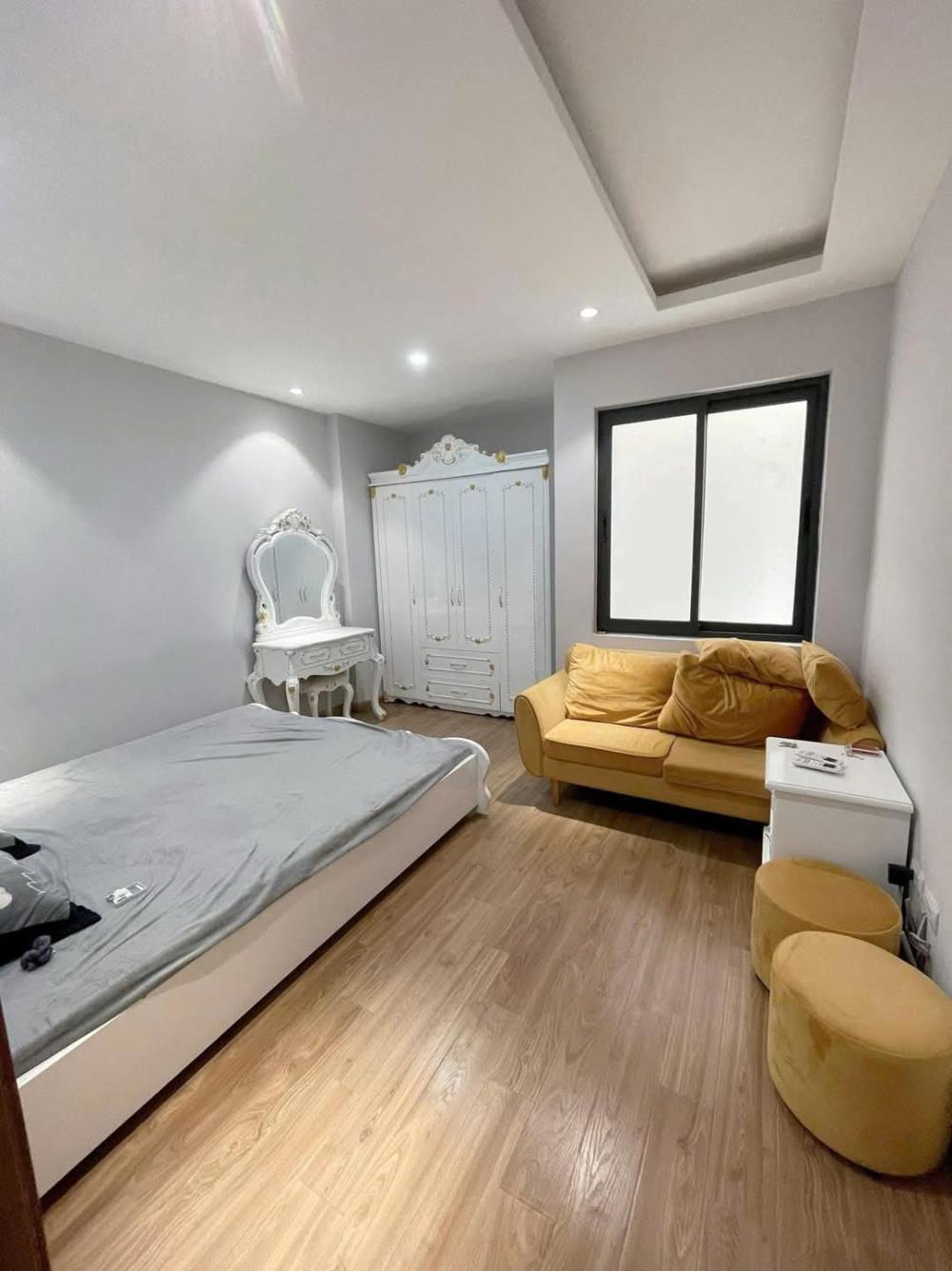 Bán nhà riêng 52m2 x 5 tầng tại Khương Trung, Thanh Xuân, gần ngõ rộng