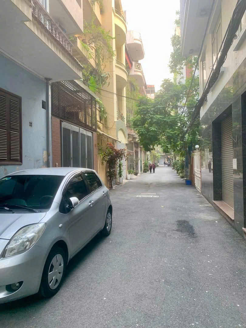 Bán nhà riêng 80 m2 Nguyễn Viết Xuân, Phường Khương Mai, Quận Thanh Xuân, Hà Nội, ô tô đỗ cửa