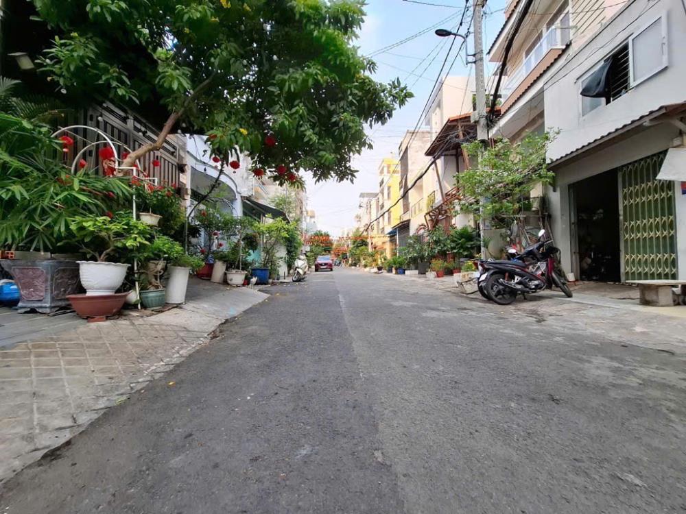 Bán nhà mặt phố Lê Trọng Tấn Thanh Xuân, diện tích 135m2, giá 25.5 tỷ