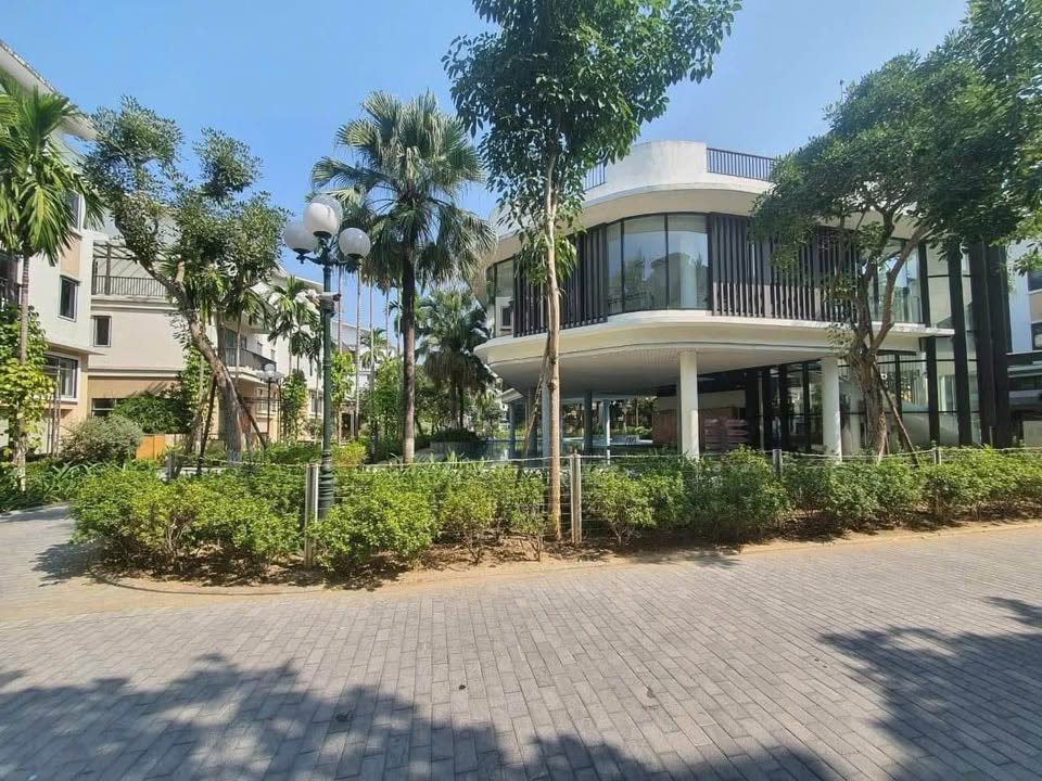 Bán biệt thự liền kề 188m2 khu HUD Trầu Cau, phường Võ Cường, Bắc Ninh giá 19,8 tỷ