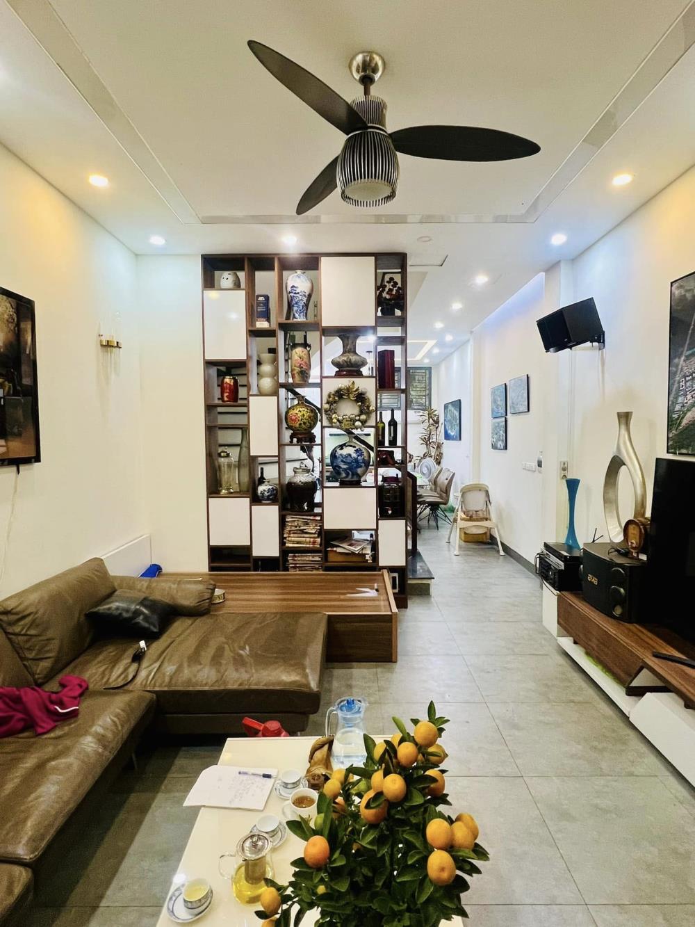 Bán nhà riêng 60m2 x 5 tầng Quang Trung, Hà Đông gần ga tàu điện