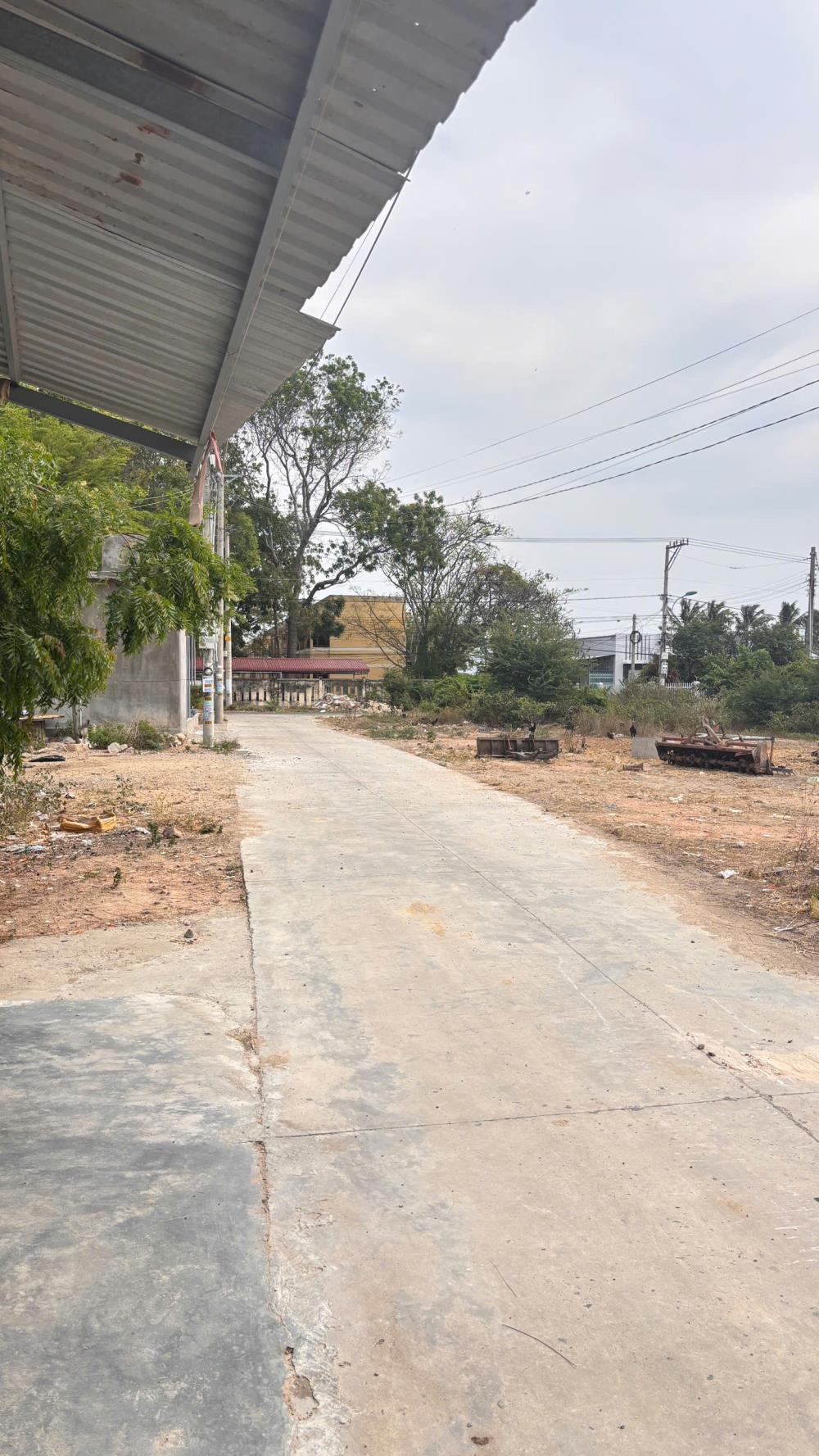 Chủ gửi bán nhanh đất góc 2 mặt tiền 267m Liên Phường giá 95tr/ m cách Global City quận 2 tầm 800m