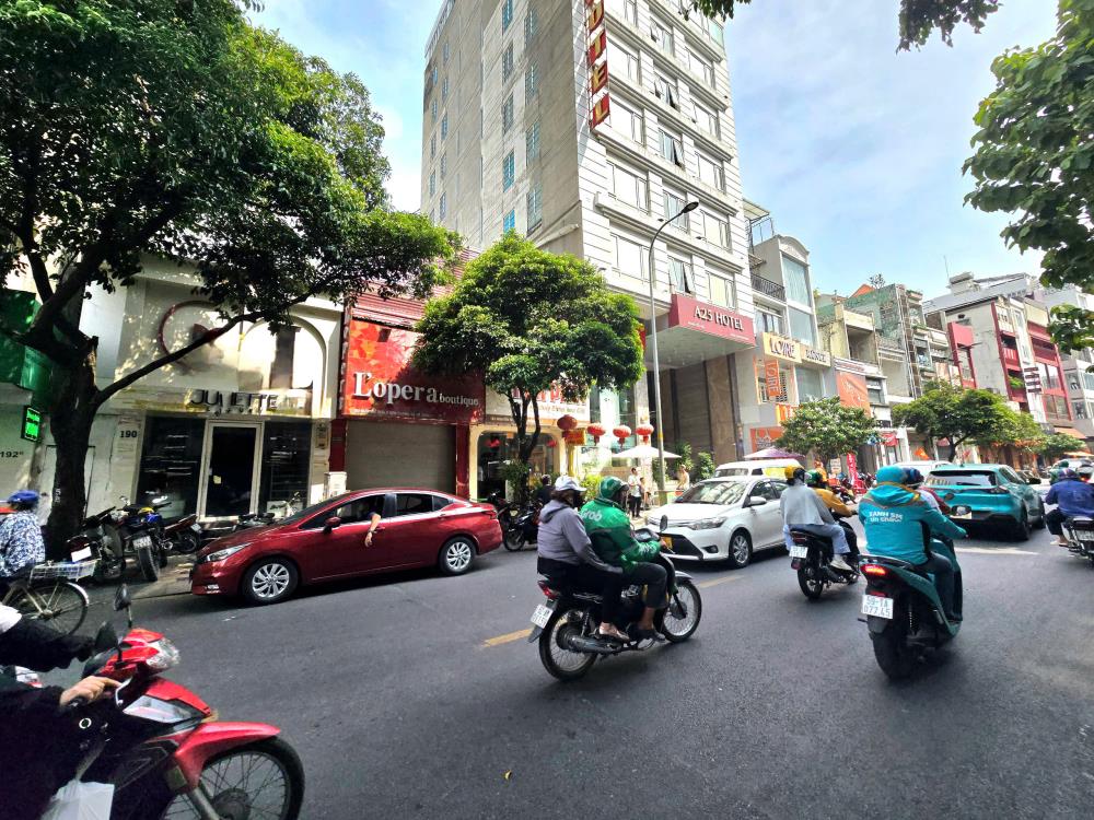 Bán nhà hẻm xe hơi 5m, đường Bông Sao, Phường 5, Quận 8, giá chỉ nhỉnh 6 tỷ